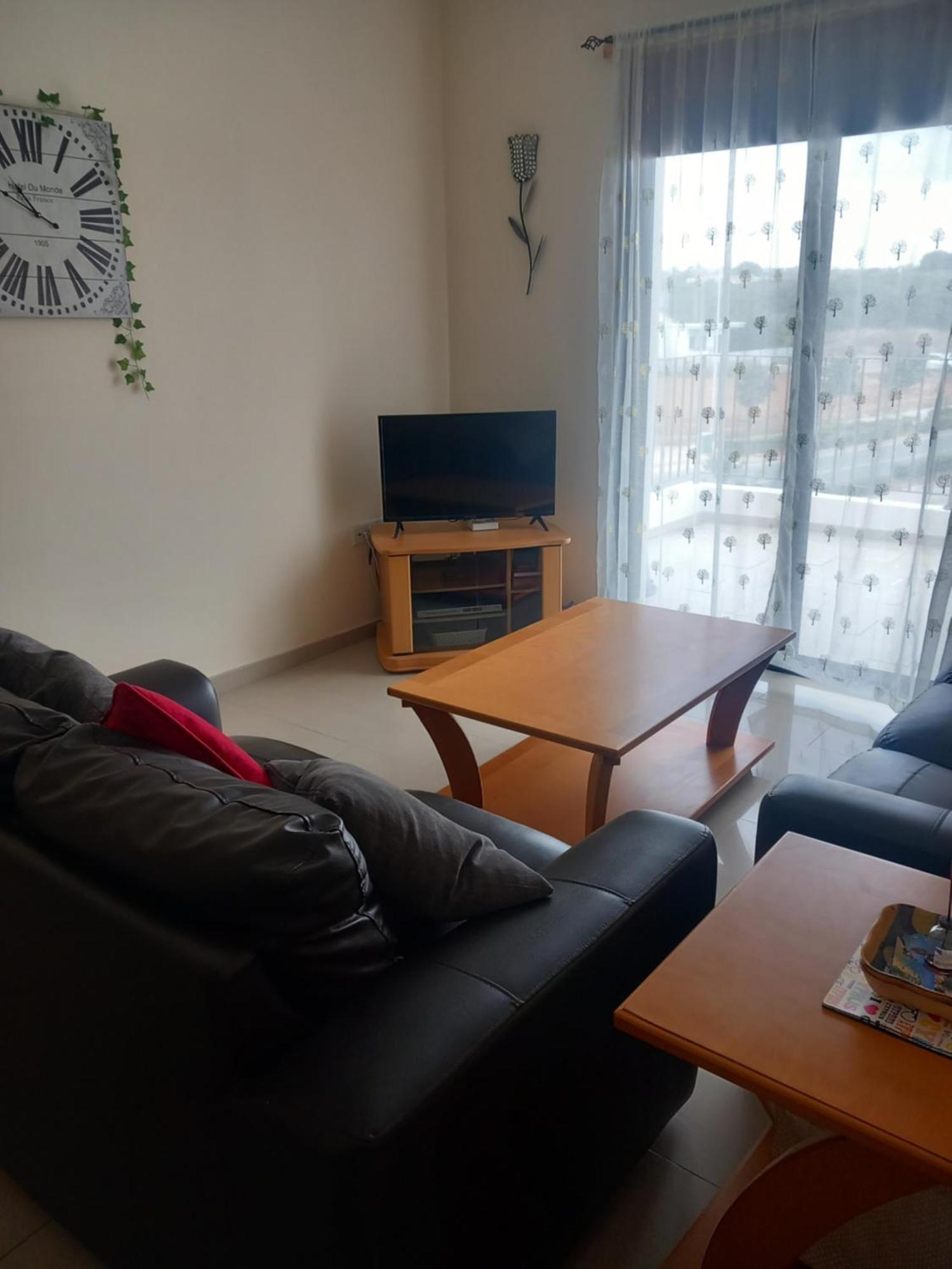 Barlee'S Apartment Paralimni Exterior photo